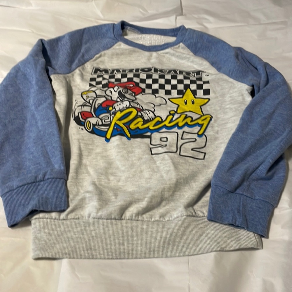 size 8 mario boys retro sweatshirt